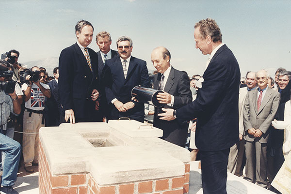2004 (1996-2004): Ενδεικτικά έργα υποδομών της κυβέρνησης Σημίτη.